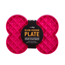 Load image into Gallery viewer, SLODOG LICKIMAT Small pink slow feeder plate designed for flat-nose breeds, promoting slow feeding and reducing frustration.