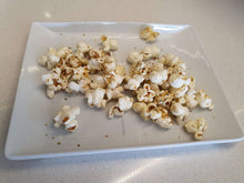Load image into Gallery viewer, DOGGY POPCORN 2 Bags - Crocodile 20g + Reef &amp; Beef 20g
